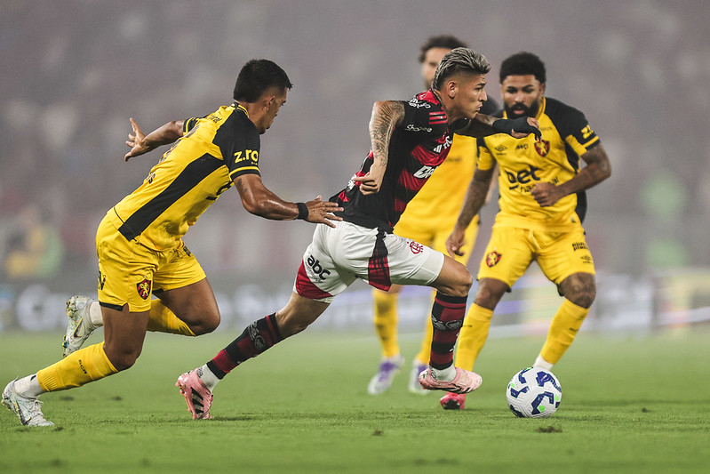 Flamengo e Sport: controle e oportunidade